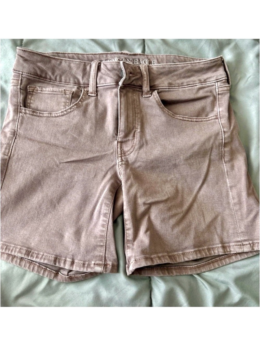 American Eagle Outfitters light Purplr Mid Rise Jean Shorts